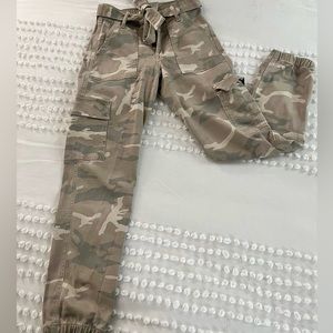 Abercrombie kids Camo Cargo pants